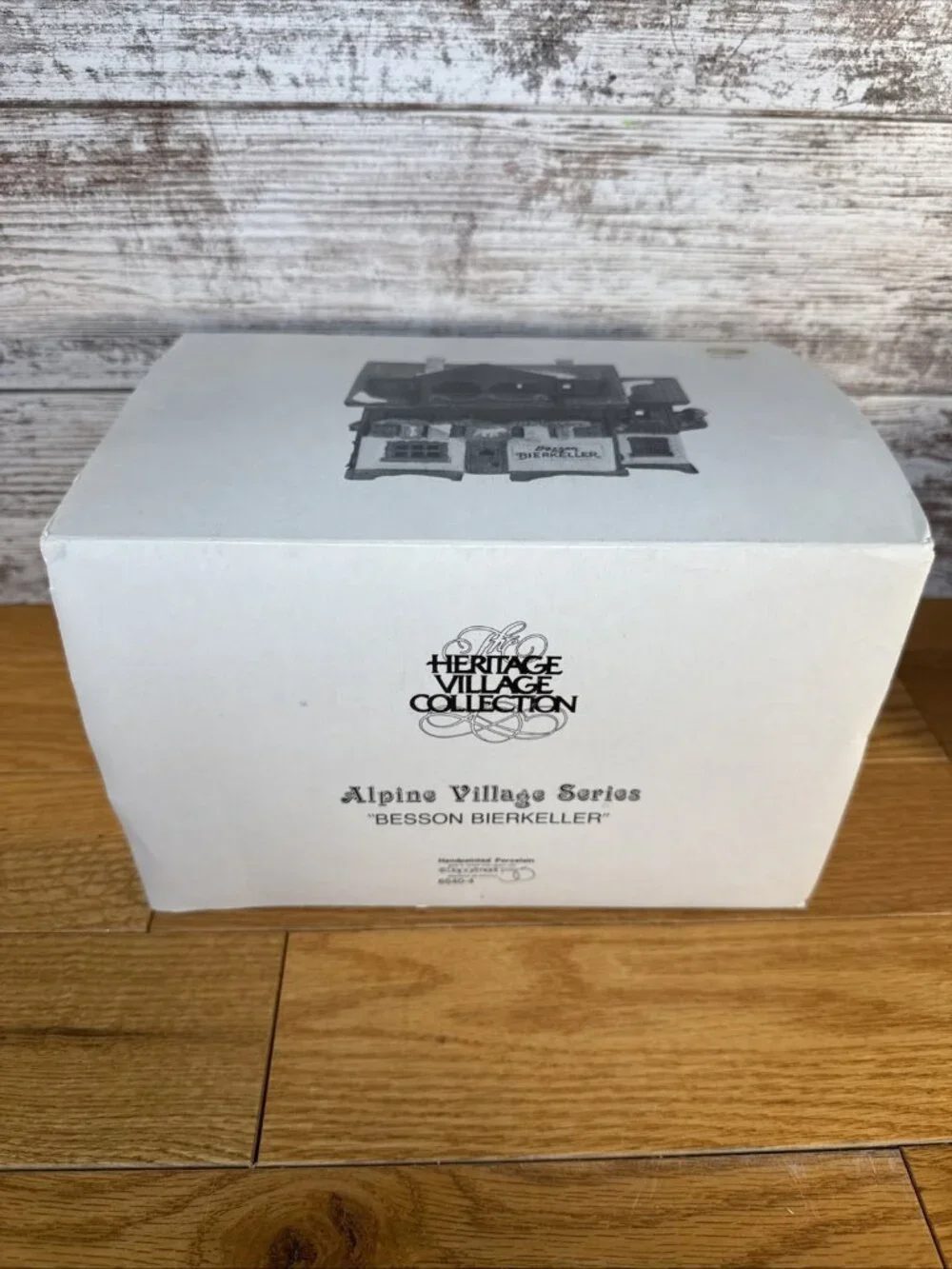 Dept 56 Alpine Village Series 1986 Besson Bierkeller 6540-4 Very Good Condition